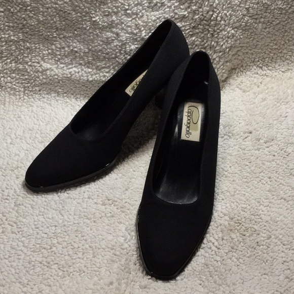 Pappagallo Faille Fabric & Patent Leather Pump - Picture 1 of 7